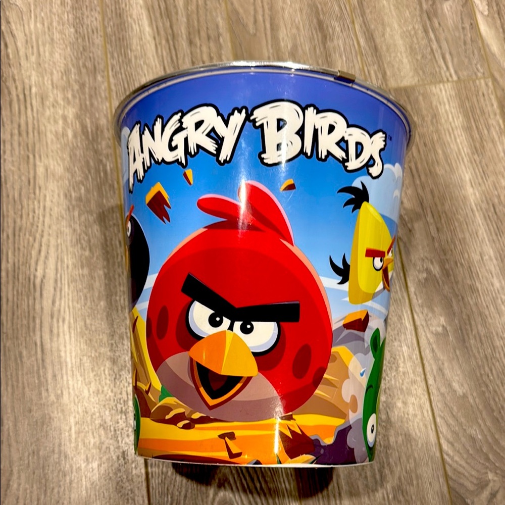 Angry Birds Colorful Toy Bucket